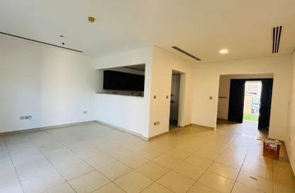 Townhouse - 1 Bedroom - 2 Bathrooms for rent in Nakheel Townhouses - District 12 - Jumeirah Village Circle - Dubai Townhouse - 1 Bedroom - 2 Bathrooms for rent in Nakheel Townhouses - District 12 - Jumeirah Village Circle - Dubai