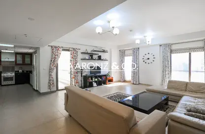 شقة - غرفة نوم - 2 حمامات للايجار في بحر 1 - بحر - مساكن شاطئ الجميرا - دبي شقة - غرفة نوم - 2 حمامات للايجار في بحر 1 - بحر - مساكن شاطئ الجميرا - دبي