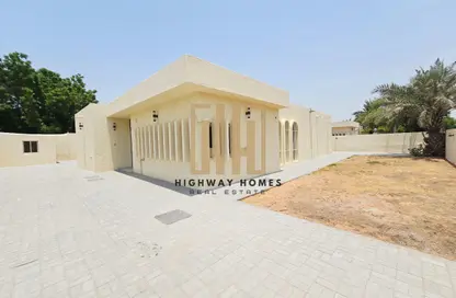 Villa - 3 Bedrooms - 4 Bathrooms for rent in Al Hazana - Al Riqqa - Sharjah