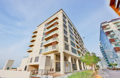 Apartment - 1 Bedroom - 2 Bathrooms for rent in Al Hammadi Building - Al Raha Beach - Abu Dhabi