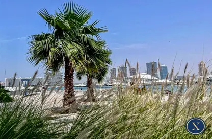 Apartment - 2 Bedrooms - 2 Bathrooms for sale in Marina Vista - EMAAR Beachfront - Dubai Harbour - Dubai