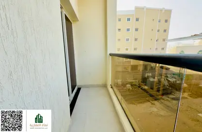 Apartment - 1 Bedroom - 1 Bathroom for rent in Corniche Tower - Ajman Corniche Road - Ajman