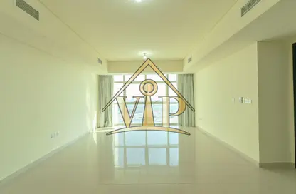 Apartment - 1 Bedroom - 2 Bathrooms for rent in Tala Tower - Marina Square - Al Reem Island - Abu Dhabi
