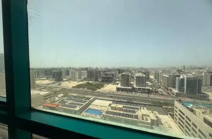 مكتب - استوديو - 2 حمامات للايجار في بناية وايت كراون - شارع الشيخ زايد - دبي