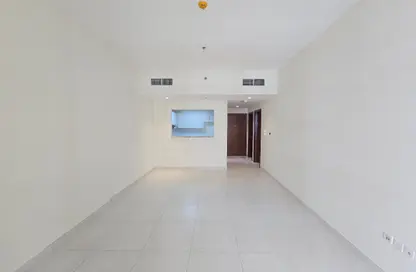 شقة - غرفة نوم - 2 حمامات للايجار في حديقة الوليد 1 - حديقة الوليد - الجداف - دبي