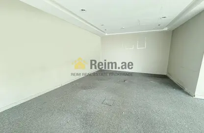 Office Space - Studio - 1 Bathroom for rent in The Regal Tower - Business Bay - Dubai