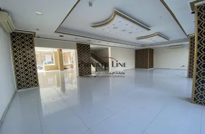 Empty Room image for: Full Floor - 4 Bathrooms for rent in Aud Al Touba 1 - Central District - Al Ain, Image 1