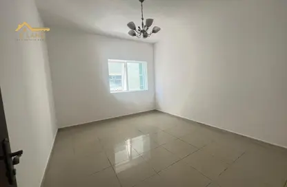 شقة - غرفة نوم - 2 حمامات للايجار في شارع التعاون - التعاون - الشارقة