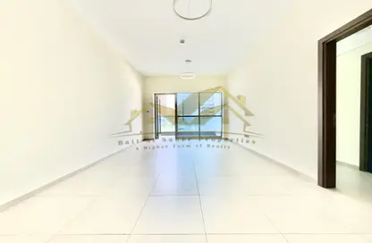 Apartment - 1 Bedroom - 2 Bathrooms for rent in Jumeirah Garden City - Al Satwa - Dubai