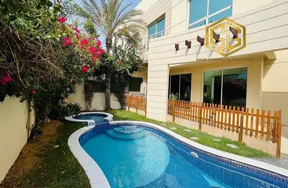 صورة لـ حوض سباحة فيلا - 5 غرف نوم - 6 حمامات للايجار في المنارة - دبي ، صورة رقم 1