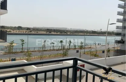Apartment - 2 Bedrooms - 3 Bathrooms for rent in Waters Edge - Yas Island - Abu Dhabi