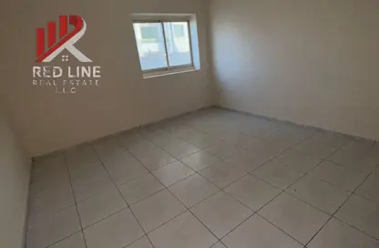 شقة - 2 غرف نوم - 2 حمامات للايجار في النباعة - الشارقة شقة - 2 غرف نوم - 2 حمامات للايجار في النباعة - الشارقة