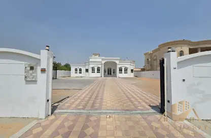 فيلا - 3 غرف نوم - 7 حمامات للايجار في الجرف 3 - الجرف - عجمان وسط المدينة - عجمان