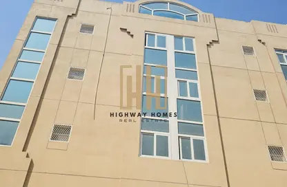 Staff Accommodation - Studio - 7+ Bathrooms for rent in Muwaileh - Sharjah