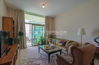 Living Room image for: Apartment - 1 Bedroom - 2 Bathrooms for sale in Beach Towers - Shams Abu Dhabi - Al Reem Island - Abu Dhabi, Image 1