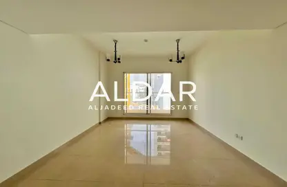 Apartment - 1 Bedroom - 2 Bathrooms for rent in Royal JVC Building - Jumeirah Village Circle - Dubai