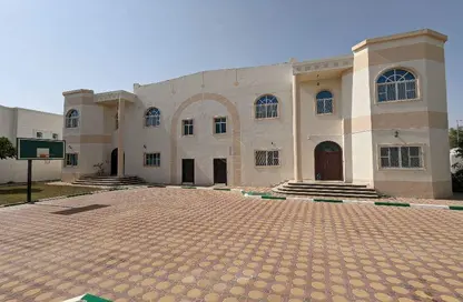 Apartment - 3 Bedrooms - 3 Bathrooms for rent in Maadhi - Al Towayya - Al Ain