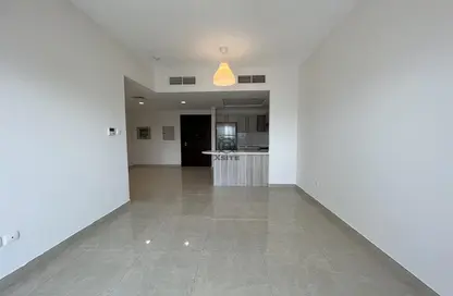 Empty Room image for: Apartment - 2 Bedrooms - 2 Bathrooms for rent in Green Diamond 1 A - Green Diamond 1 - Arjan - Dubai, Image 1