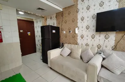 Apartment - Studio - 1 Bathroom for rent in Orient Tower 1 - Orient Towers - Al Bustan - Ajman