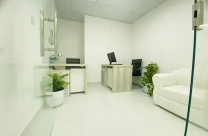 Office Space - Studio - 1 Bathroom for rent in Silver Home Building - Hor Al Anz - Deira - Dubai