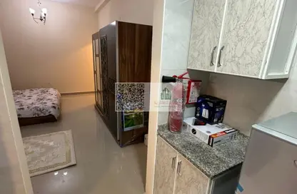 Apartment - Studio - 1 Bathroom for rent in Cornish Tower - Al Rumaila - Ajman