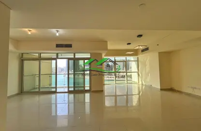 Apartment - 3 Bedrooms - 4 Bathrooms for rent in Tala Tower - Marina Square - Al Reem Island - Abu Dhabi