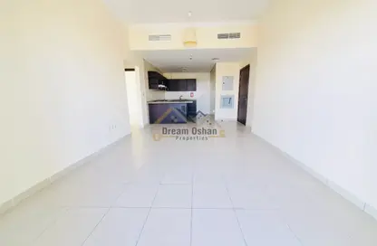 Apartment - Studio - 1 Bathroom for rent in Silicon Gates 4 - Silicon Gates - Dubai Silicon Oasis - Dubai