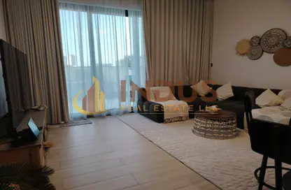 شقة - 2 غرف نوم - 2 حمامات للايجار في مرتفعات بن غاطي - الضاحية 10 - قرية الجميرا سركل - دبي