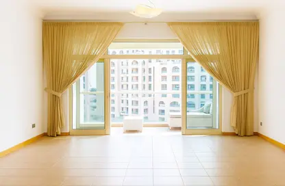 شقة - 2 غرف نوم - 3 حمامات للبيع في الحمري - مساكن شور لاين - نخلة جميرا - دبي شقة - 2 غرف نوم - 3 حمامات للبيع في الحمري - مساكن شور لاين - نخلة جميرا - دبي