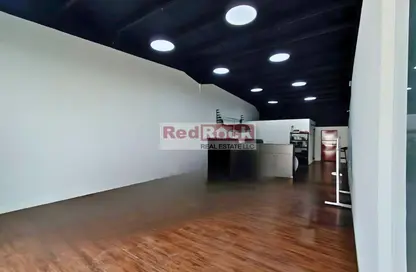 Warehouse - Studio - 3 Bathrooms for rent in Al Quoz Industrial Area 4 - Al Quoz Industrial Area - Al Quoz - Dubai