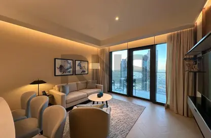 Living Room image for: Apartment - 2 Bedrooms - 2 Bathrooms for rent in The Address Residences Dubai Opera Tower 1 - The Address Residences Dubai Opera - Downtown Dubai - Dubai, Image 1