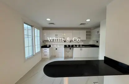 فيلا - 2 غرف نوم - 3 حمامات للايجار في الينابيع 11 - الينابيع - دبي