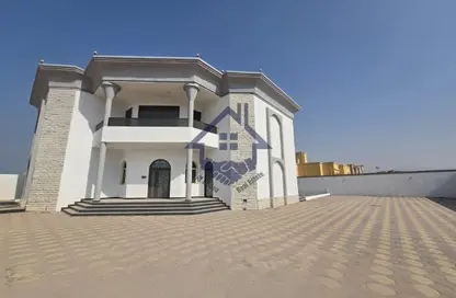 Villa - 5 Bedrooms - 7 Bathrooms for sale in Seih Al Ghubb - Ras Al Khaimah