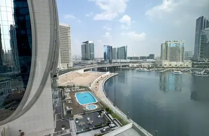 مكتب - استوديو للايجار في B2B  برج - الخليج التجاري - دبي