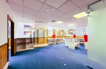 Office Space - Studio - 1 Bathroom for rent in Blue Tower - Sheikh Zayed Road - Dubai