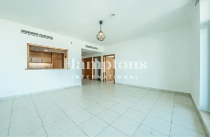 Apartment - 1 Bedroom - 2 Bathrooms for rent in The Links Canal Apartments - The Links - The Views - Dubai