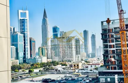 Apartment - 1 Bedroom - 2 Bathrooms for rent in Jumeirah Garden City - Al Satwa - Dubai