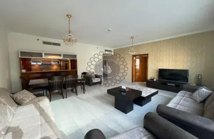 Living / Dining Room image for: Apartment - 1 Bedroom - 2 Bathrooms for rent in Marina Quays East - Marina Quays - Dubai Marina - Dubai, Image 1