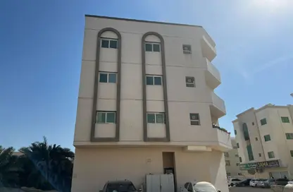 عمارة بالكامل - 8 غرف نوم - 8 حمامات للبيع في مجمع مويلح - تجارية مويلح - الشارقة