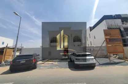 Villa - 4 Bedrooms - 4 Bathrooms for sale in Al Hooshi Villas - Hoshi - Al Badie - Sharjah