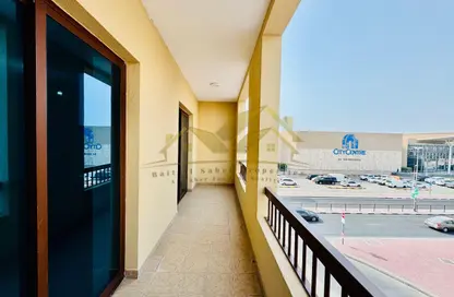 Apartment - 4 Bedrooms - 4 Bathrooms for rent in Al Souk Al Kabeer - Bur Dubai - Dubai