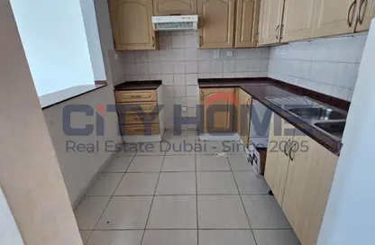 Apartment - 2 Bedrooms - 2 Bathrooms for sale in Marina Park - Dubai Marina - Dubai