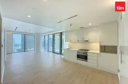 Apartment - 1 Bedroom - 2 Bathrooms for sale in Boulevard Point - Downtown Dubai - Dubai