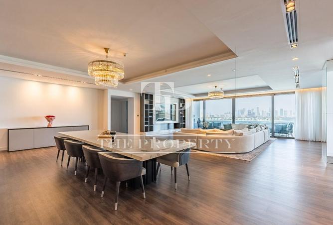 Palm View | Fully Upgraded | Vacant