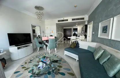 صورة لـ غرفة المعيشة / غرفة الطعام شقة - غرفة نوم - 2 حمامات للبيع في ذا سيجنتشر - برج خليفة - دبي وسط المدينة - دبي ، صورة رقم 1