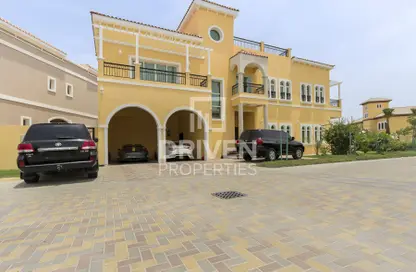 Villa - 5 Bedrooms - 6 Bathrooms for rent in The Centro - The Villa - Dubai