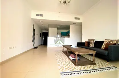 Apartment - 1 Bedroom - 1 Bathroom for rent in Mazaya 19 - Queue Point - Dubai Land - Dubai