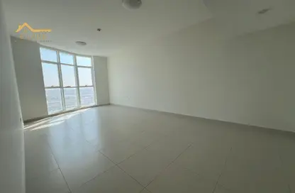 شقة - 2 غرف نوم - 3 حمامات للايجار في شارع التعاون - التعاون - الشارقة