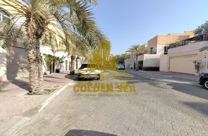 Villa - 3 Bedrooms - 5 Bathrooms for rent in Al Mushrif Villas - Al Mushrif - Abu Dhabi