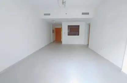 Apartment - 1 Bedroom - 2 Bathrooms for rent in May Residence - Jumeirah Village Circle - Dubai